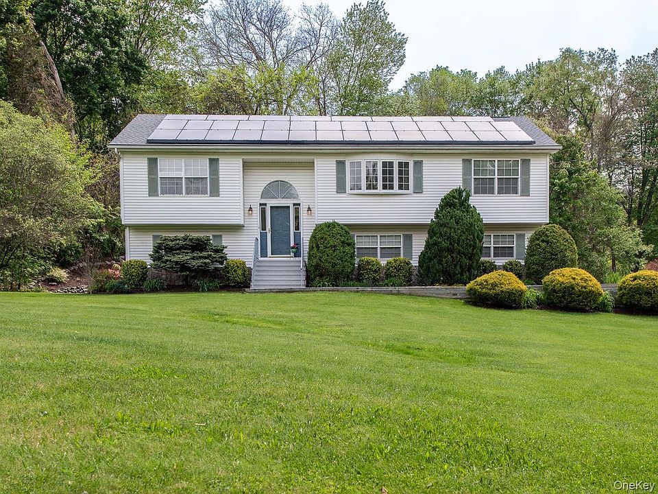 1st image of 17 Verplanck Avenue