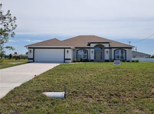 2402 NW 12th Ter, Cape Coral, FL 33993