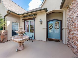 6905 Dianthus Dr, Baton Rouge, LA 70817