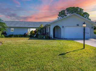 1107 60th St W, Bradenton, FL 34209
