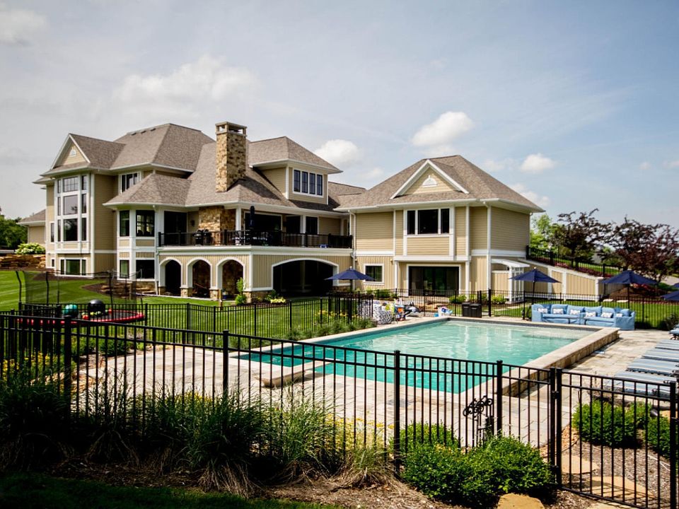 1st image of 5885 Montreux Hills Dr