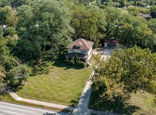 6703 Woodward Ave, Downers Grove, IL 60516