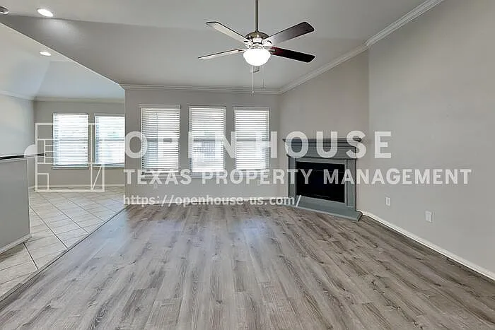 14305 Artisan Dr — Photo 3