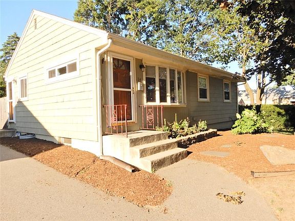 3rd image of 54 Fairwood Dr