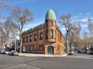 2337 W 11th St APT 9, Cleveland, OH 44113