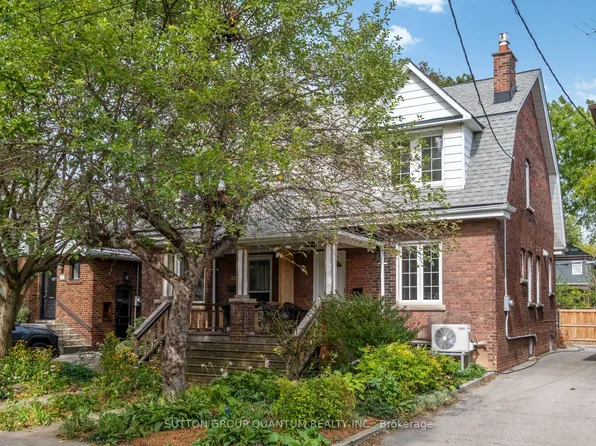 18 Albani St, Toronto, ON M8V 1X2