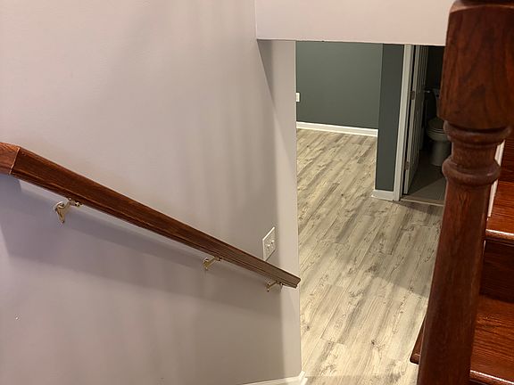 4th image of 383 Catoctin Ave