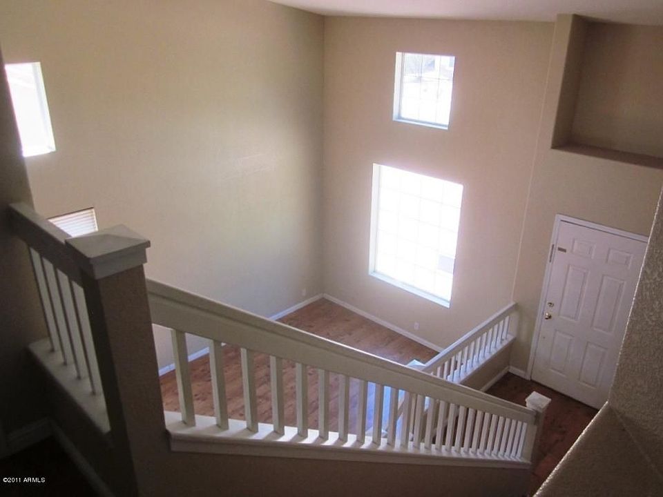 Staircase_-_4_Bedroom_home_in_Chandler_Arizona