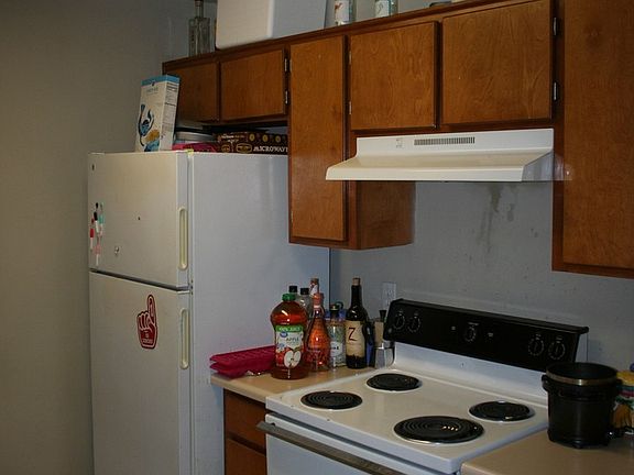 3rd image of 231 Dixie Dr #2