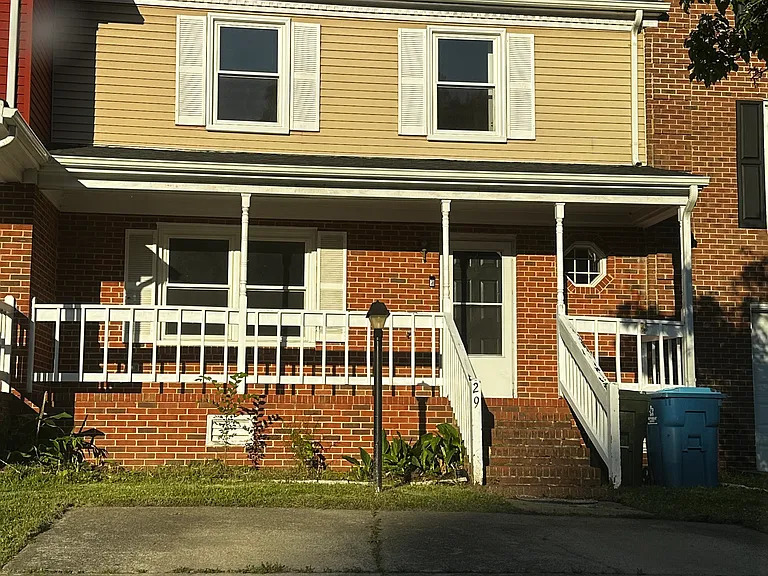 29 E Valasia Rd — Photo 1