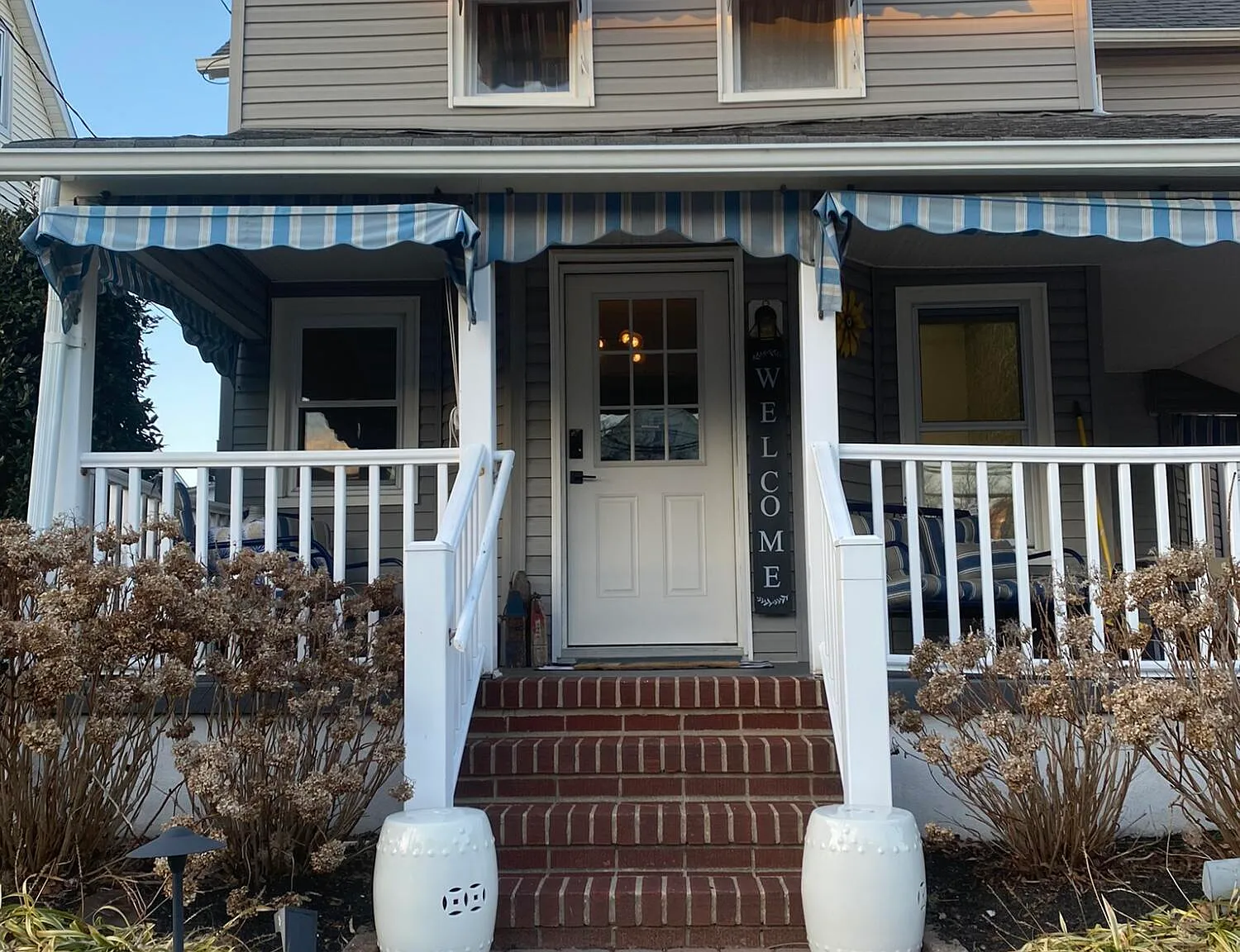 3 bed, 1366 sqft, $2,950 — Photo 1