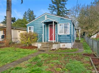 2524 NE Barnett St, Bremerton, WA 98310