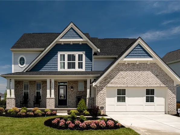 2004 Silver Linden Dr, Tipp City, OH 45371