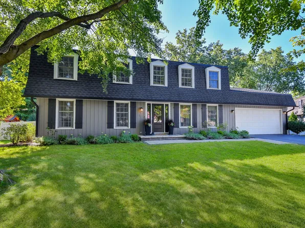 1112 Candlenut Dr, Naperville, IL 60540