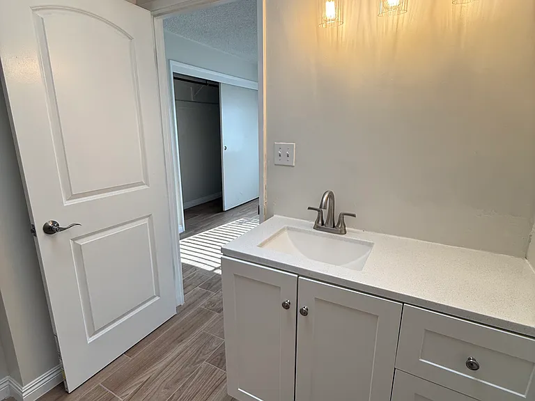 7612 Stockdale Hwy #C — Photo 2