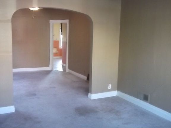 4th image of 1906 S 50th Ave