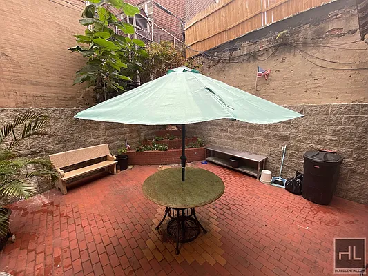 Rented by Highline Residential | media 7