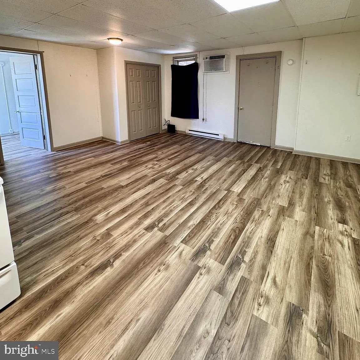 1 bed, 1000 sqft, $1,000 — Photo 4