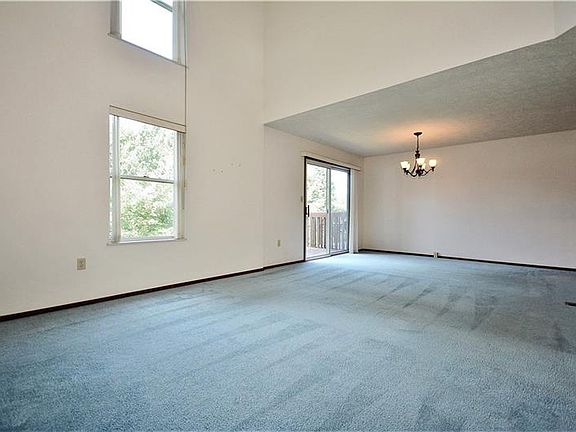 5th image of 1311 Lexington Dr