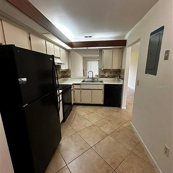 3100 S Semoran Blvd #11 — Photo 4
