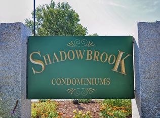 23 Shadowbrook Ln APT 29, Milford, MA 01757