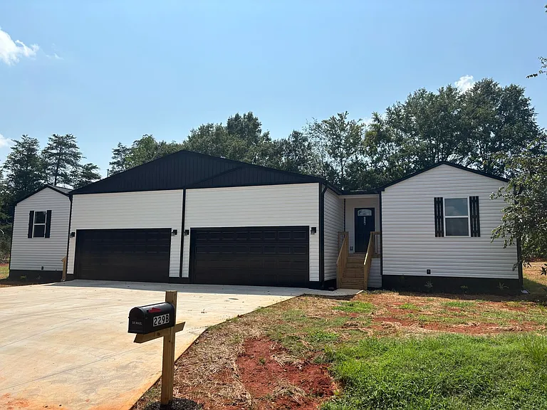 229 Old Landfill Rd #B — Photo 5