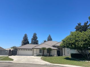 2319 Lone Tree Ct, Bakersfield, CA 93312
