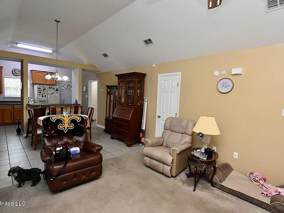 4th image of 18250 Tiffany Renee Dr