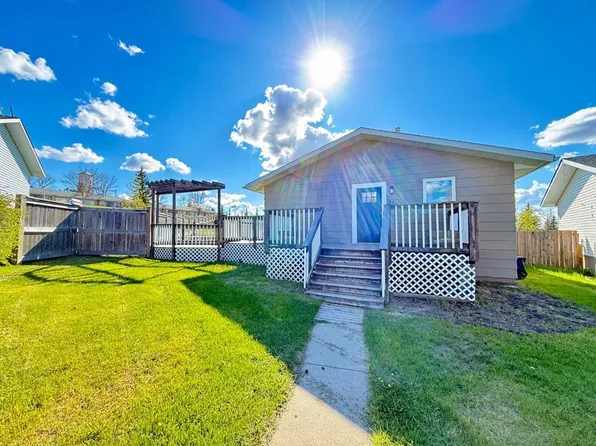 5206 E 49a St, Kitscoty, AB T0B 2P0