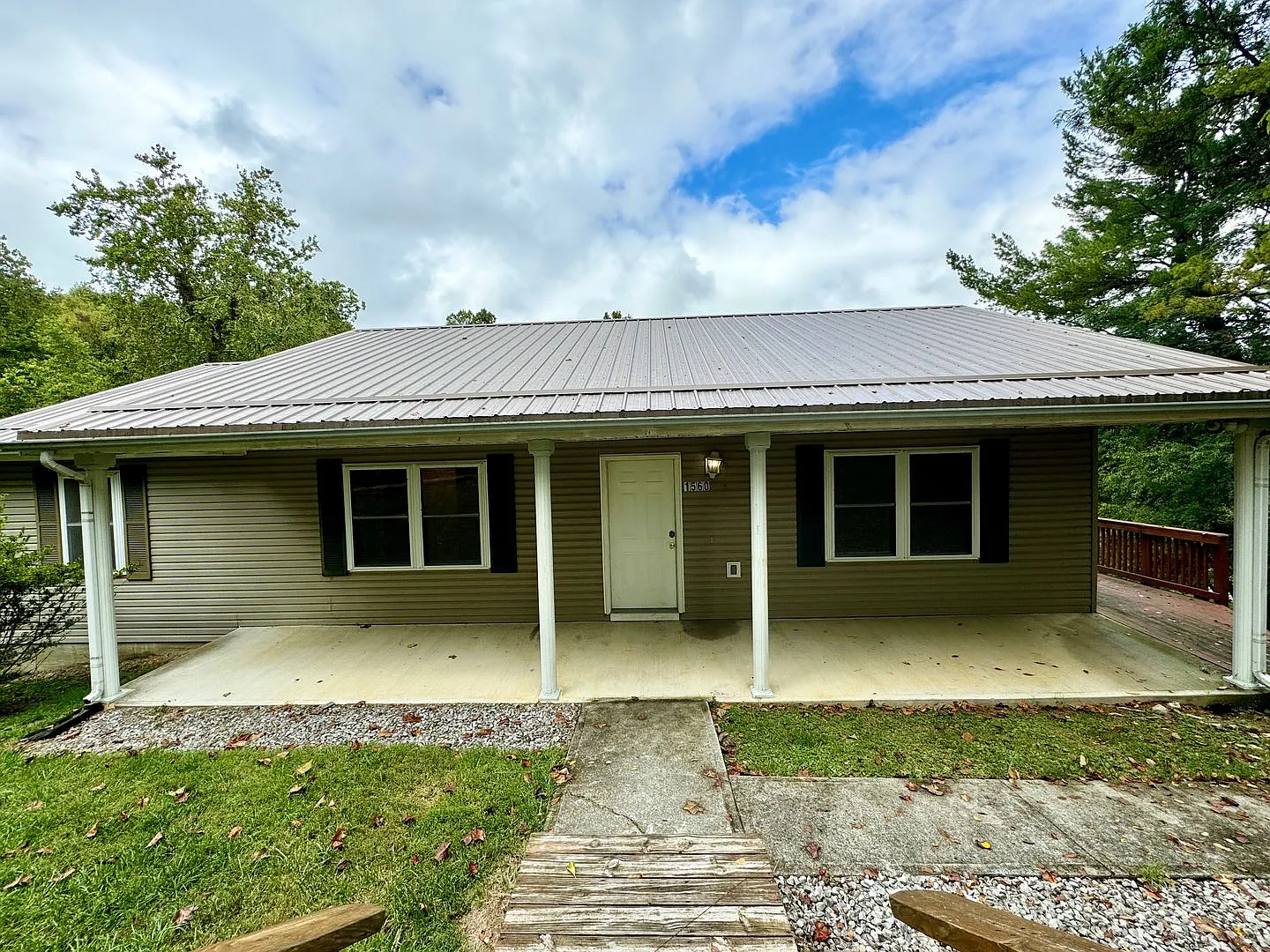 Spacious Home With Country Charm 5 Minutes From Downtown Blacksburg — Photo 3