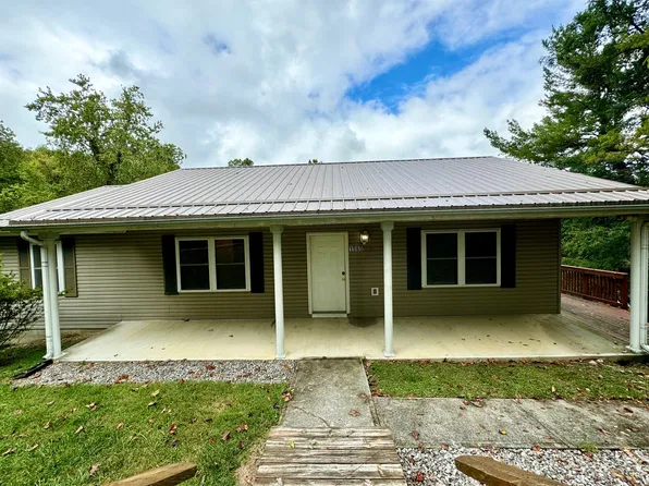 1560 Harding Rd, Blacksburg, VA 24060