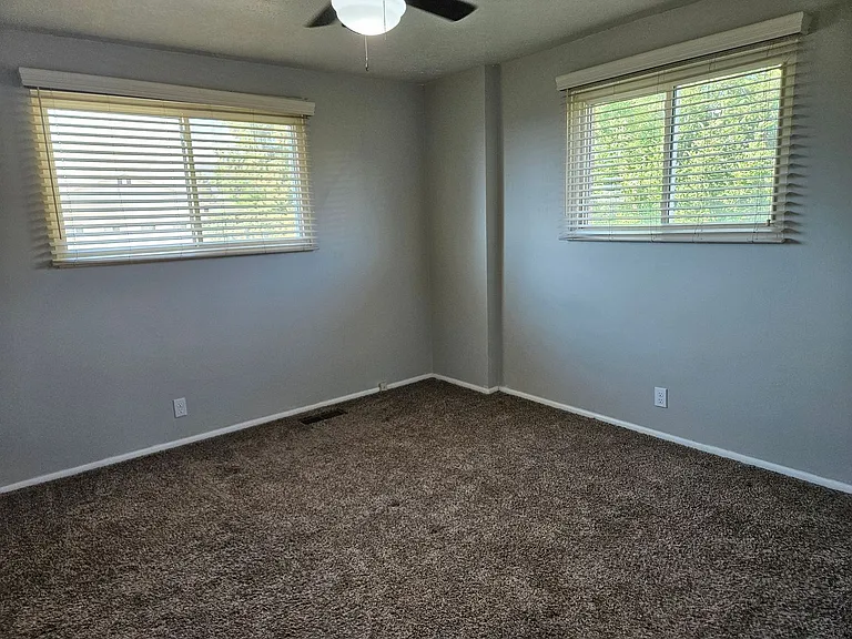 435 W 1250 S — Photo 11