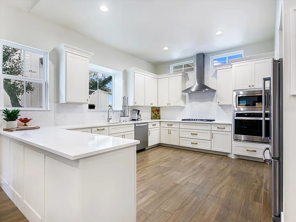 170 Bunker Ranch Blvd #16