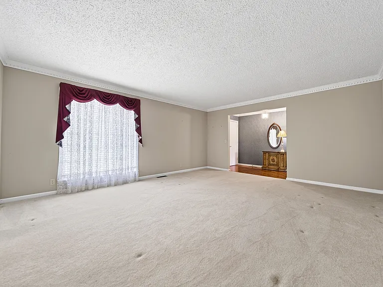 120 Briarwood Dr — Photo 20