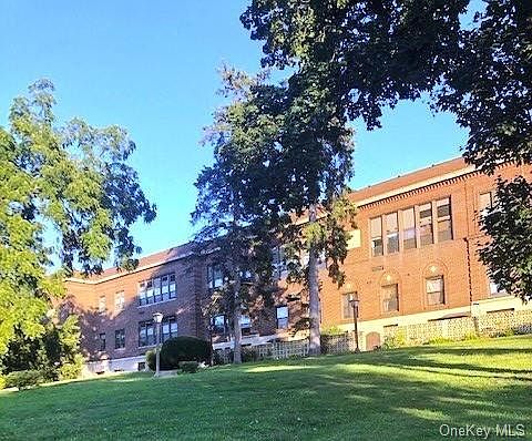 1st image of 60 Kensico Rd APT 17