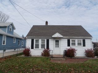 1102 Carroll St, Streator, IL 61364