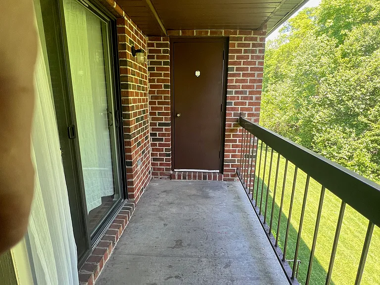 17 Juliet Ln #303 — Photo 15