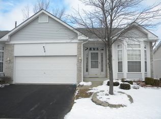 952 Verona Dr, Cary, IL 60013