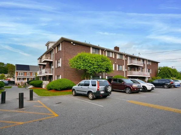 270 E Haverhill St APT 22, Lawrence, MA 01841