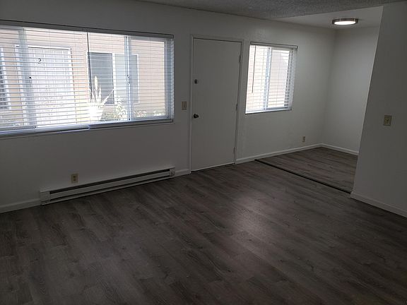 2nd image of 711 Menker Ave APT 1