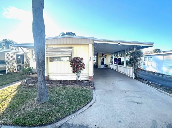 9C Douglas Dr, Tavares, FL 32778