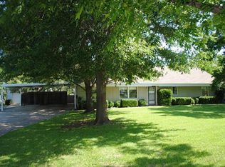 256 NW Lake Dr, Graham, TX 76450
