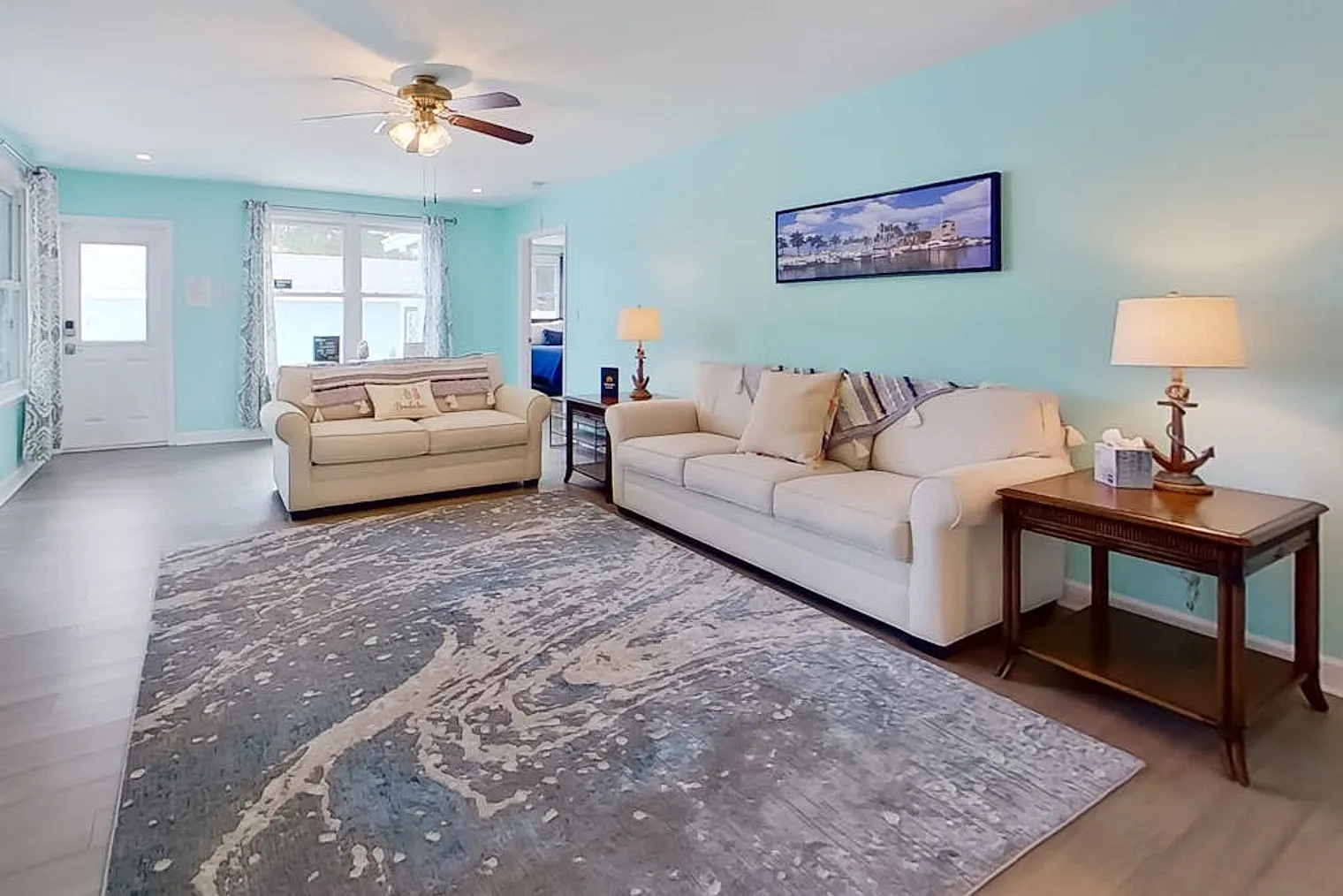 3 bed, 2.0 bath, 1603 sqft, $3,135 — Photo 2
