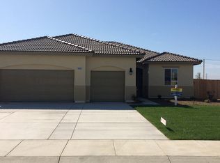 15425 Avanti Dr, Bakersfield, CA 93314