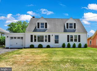 143 Elmwood Rd, Lancaster, PA 17602