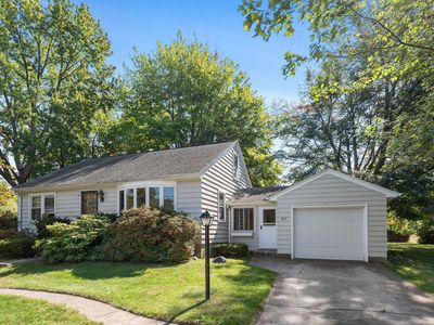 917 W Detroit St, New Buffalo, MI, 49117