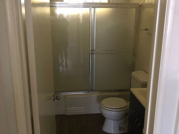 5th image of 3718 Vinton Ave APT 2