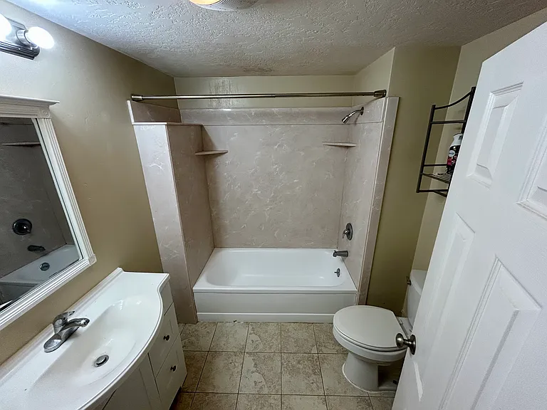 1224 Palmer Ln #B — Photo 5