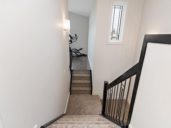 5th image of 17535 110th St NW
