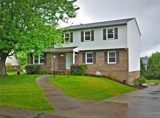 31 Barri Dr, Irwin, PA